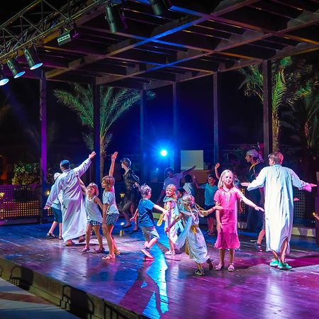 Отель Jaz Makadi Oasis Club Экстерьер фото