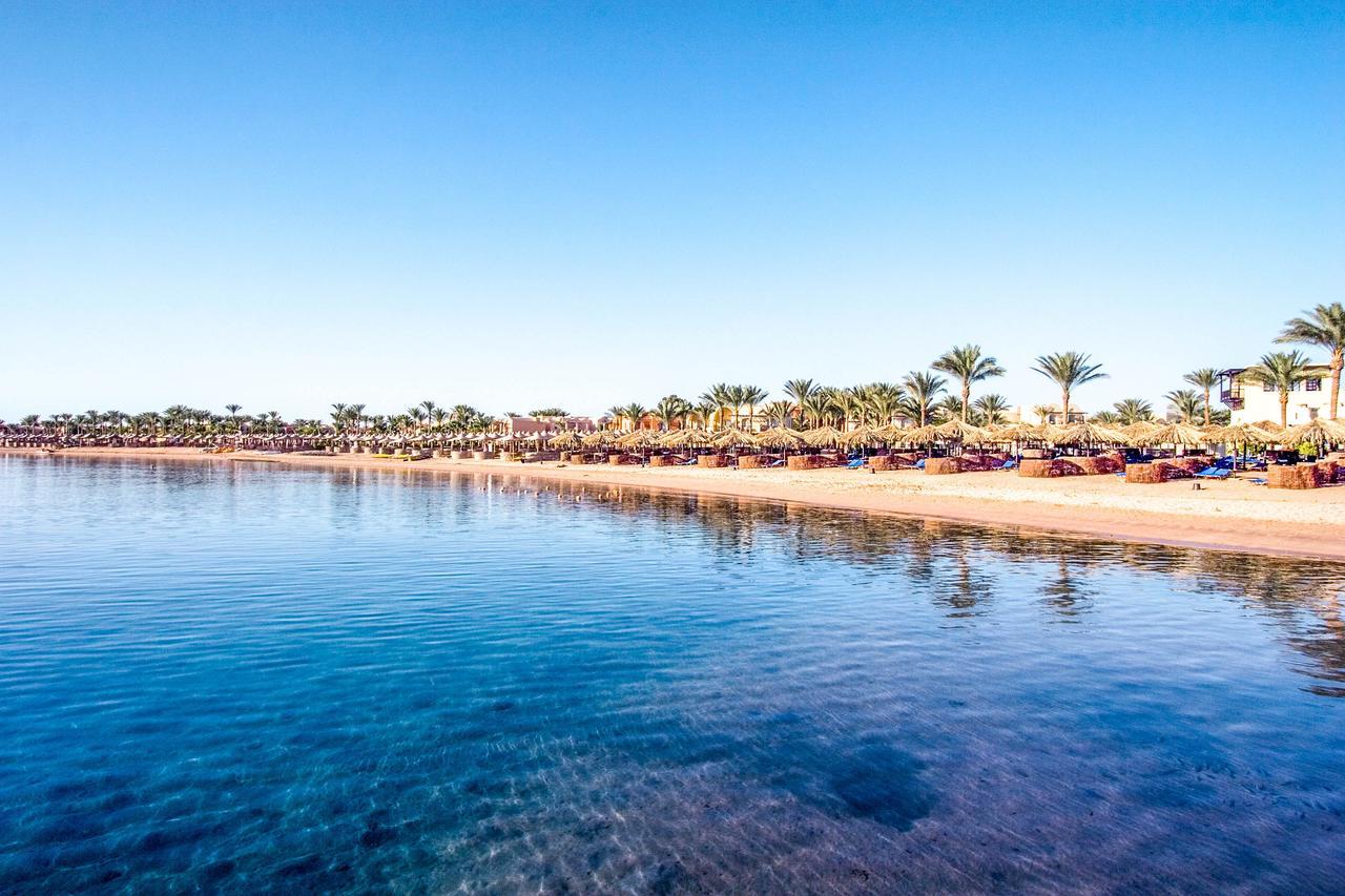 Отель Jaz Makadi Oasis Club Экстерьер фото