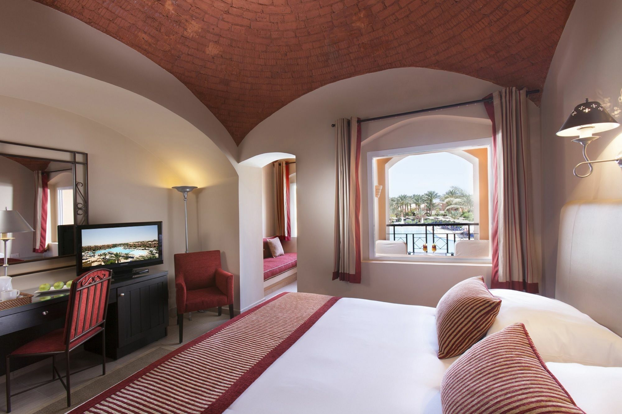 Отель Jaz Makadi Oasis Club Экстерьер фото